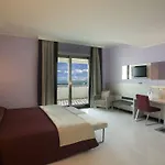 Hotel Grand 4*