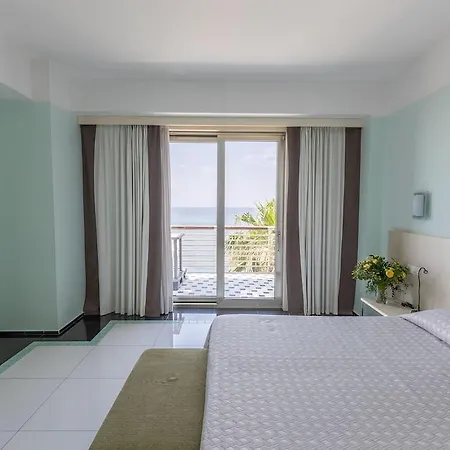 Grand 4* Σαλέρνο
