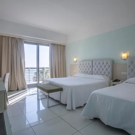 Hotel Grand 4*
