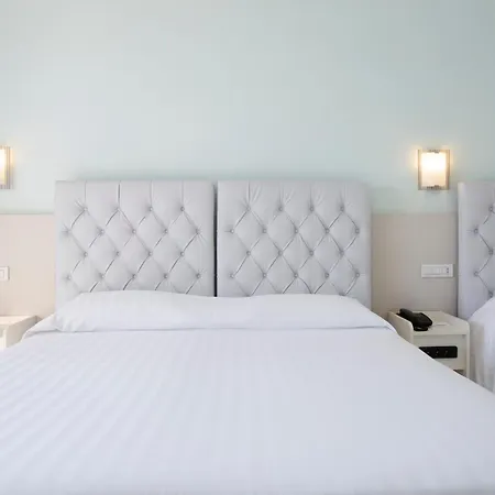 Grand Hotel