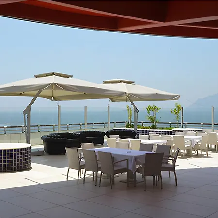 Grand 4* Salerno