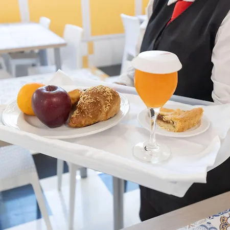 Hotel Grand Salerno