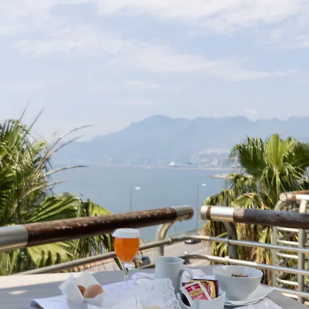 Grand Hotel 4*